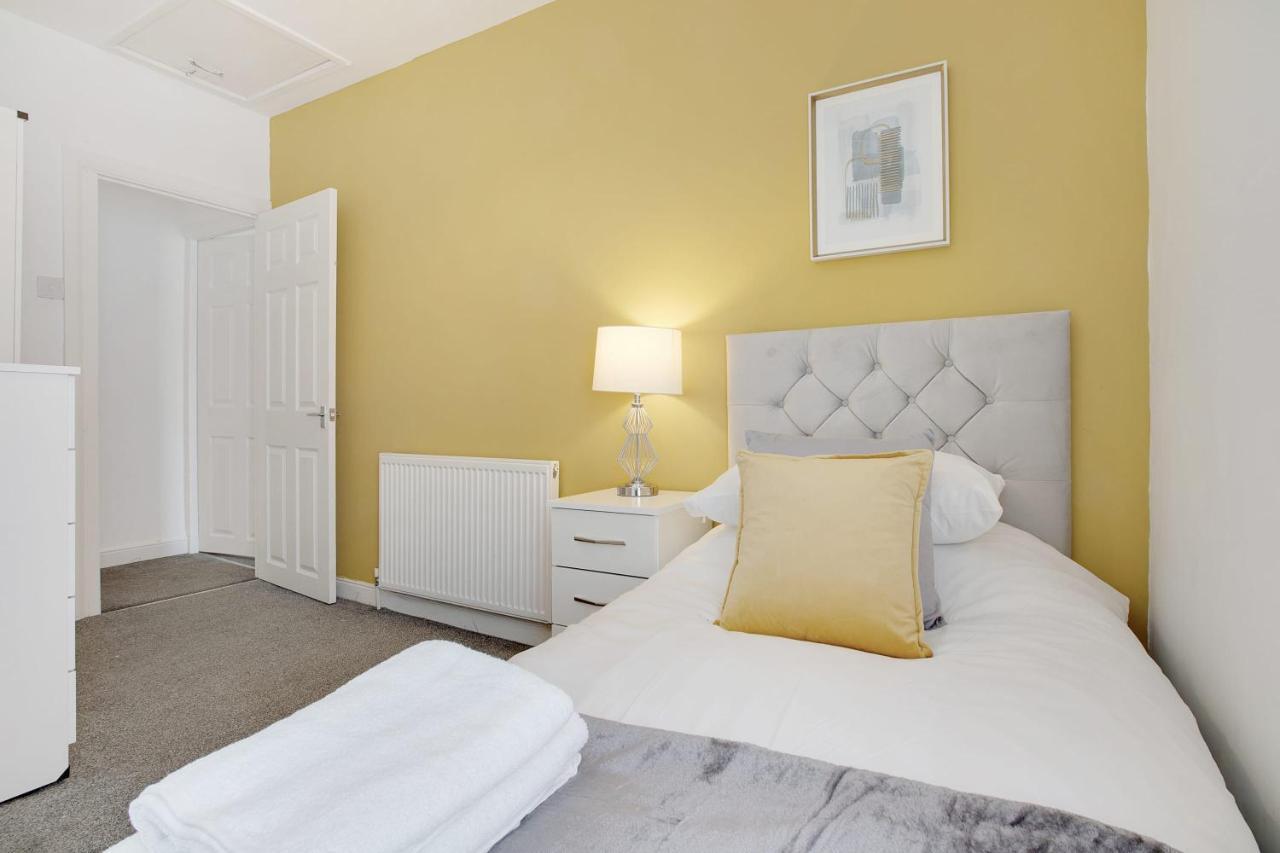Elegantly 2-Bedroom In Ashington, Sleeps 3 Ashington  Buitenkant foto