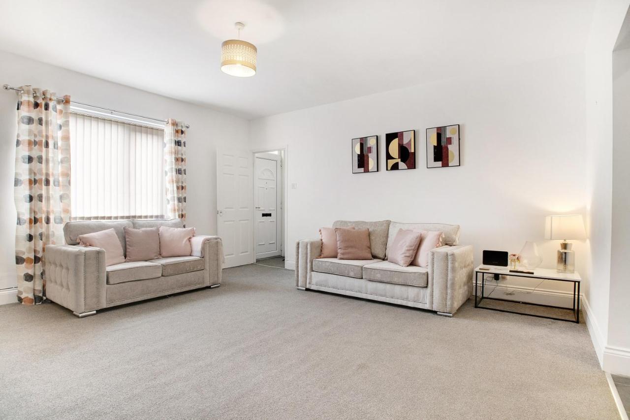 Elegantly 2-Bedroom In Ashington, Sleeps 3 Ashington  Buitenkant foto