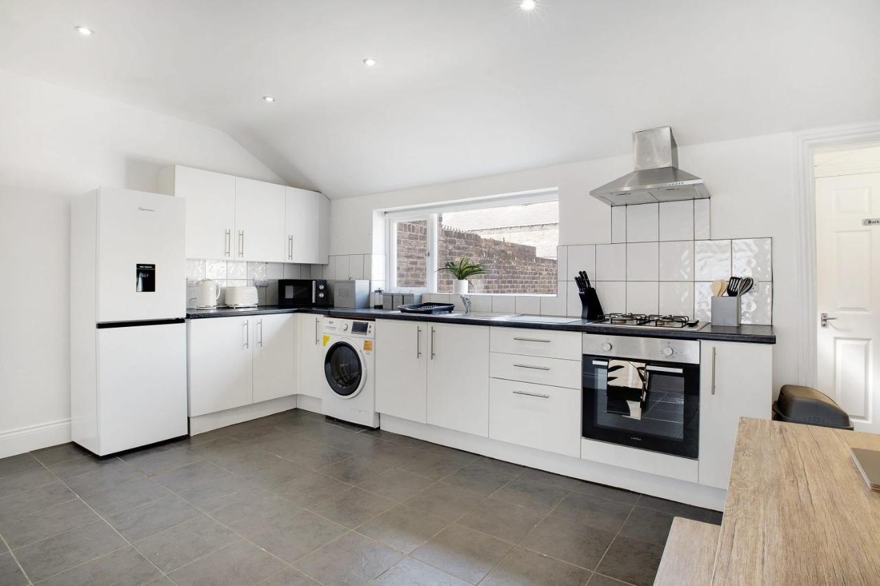 Elegantly 2-Bedroom In Ashington, Sleeps 3 Ashington  Buitenkant foto