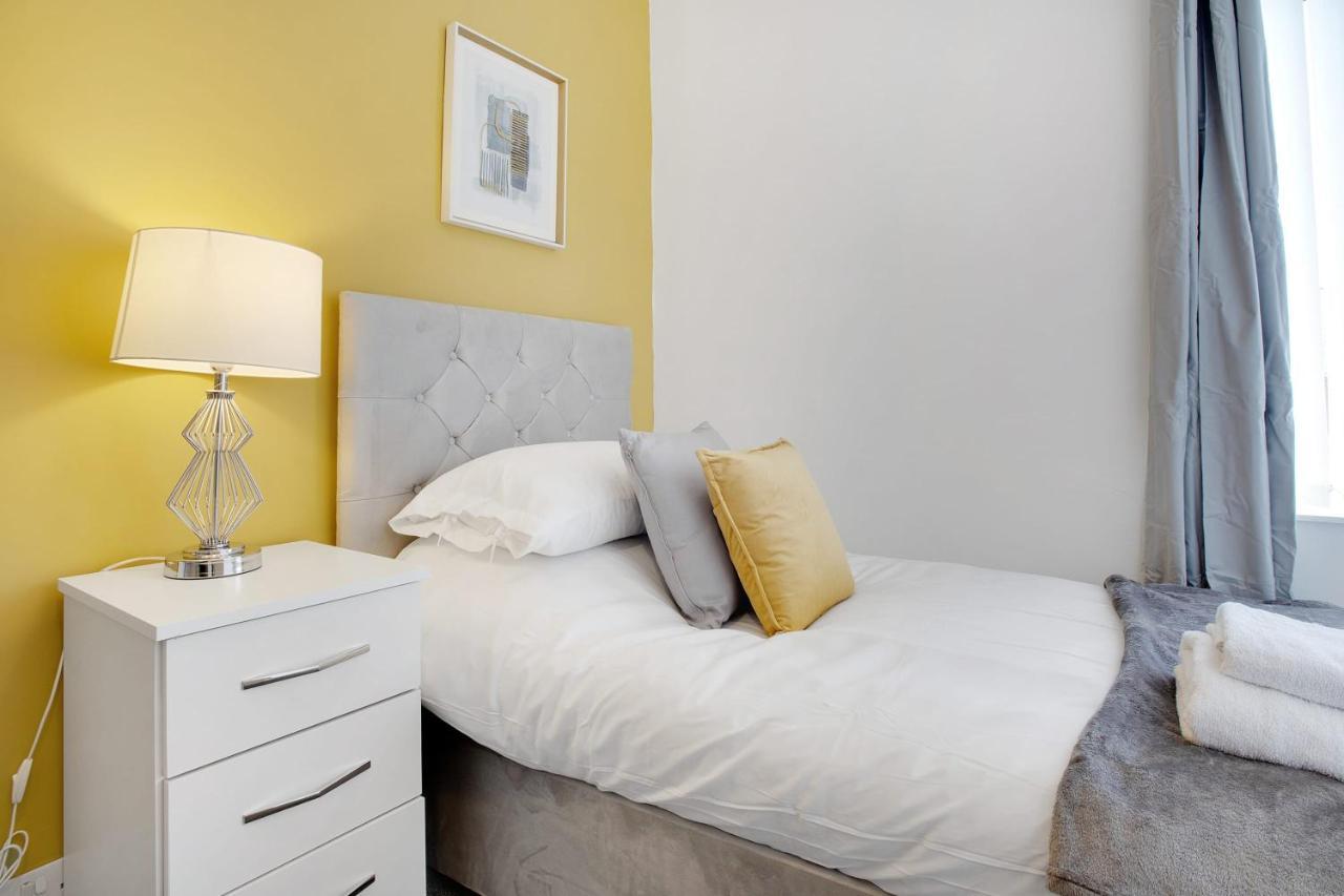 Elegantly 2-Bedroom In Ashington, Sleeps 3 Ashington  Buitenkant foto